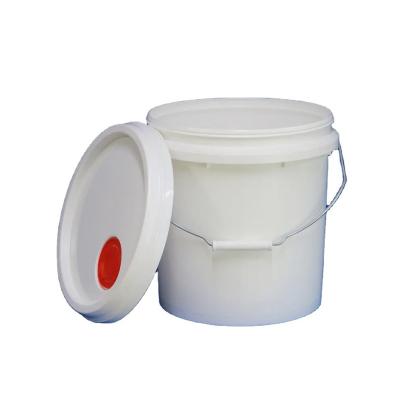 China Stackable Lightweight Industrial Plastic Engine Oil Bucket With Integrated Handle for sale