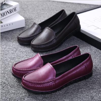 China Good Quality Women's Slip On Shoes With Low Heel And Shallow Mouth Lady Flat Shoes for sale