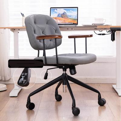 China Nordic Adjustable Office Chair Leather Visitor Style Moden Lift Swivel (Height) Director Office Chairs With Wood Armrest for sale