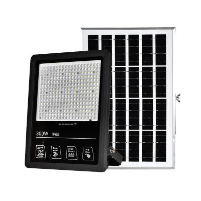 China 100W 200W 300W 400W Residential Projection Led Outdoor Garden Floodlight Led Stadium Lights Yard Solar Flood Light Waterproof for sale