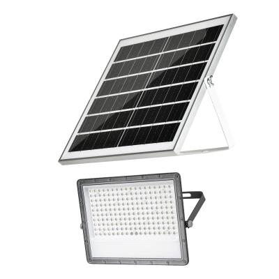 China 100W 200W 300W Residential Hot Selling Aluminum Solar Led Flood Garden Lights Outdoor Led Floodlight Solar Flood Lamp for sale