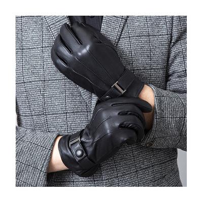 China Fashion Solid Leather Retro Winter Black Sheepskin Gloves Men Warm Leather Outdoor Full Finger Cycling Rising Gloves for sale