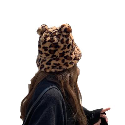 China Winter Hat Fashion Selling Leopard Bear Image Warm Adjustable Cute Women Hairy Ear Ins Style Style Soft Chic Cashmere Girls Warm Bucket Hat for sale