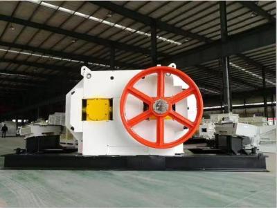 China Mining Double Roller Clay Bricks Crusher Machine with Rock Stone Crusher High Efficiency for sale