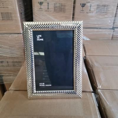 China Fashionable Wholesale Europe Style Aluminum Alloy Picture Frame Photo Frame Metal for sale