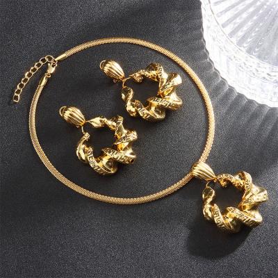 China Good Quality Yueming Jewelry Twist Donut Design Exquisite Gold Plated Necklace Circle Earrings Jewelry Set Large for sale