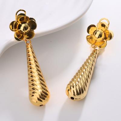 China 2022 New Fashion Yueming Jewelry High Quality Ladies Earings Brass Gold Plated Dangle Earrings for sale