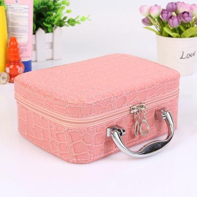 China Personalized Luxury Leather Private Label Women Makeup Cosmetic Bags Daily Life for sale