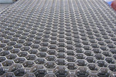 China Lance Tabs Hex Mesh 310S Stainless Steel Hexagonal Hole 50mm 15mm Thickness 1mX1m for sale