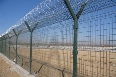 Chine Y Post Airport Security Fencing 50x200mm Faisceau de fil de rasoir soudé à vendre