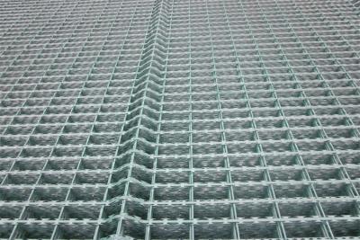 China Protective Factory Price Galvanized Powder Coated Razor Barbed Wire Fencing for sale