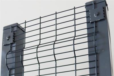 China High Strength Welded Wire Security Fence Barrier With 4.0 Mm Diameter for sale