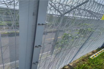 China 358 Prisons And Secure Hospitals Security Wire Mesh Fence Panels Durable Easily Assembled for sale