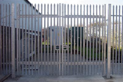 China 2.0m X 2.0m Double Leaf Palisade Security Fence Gate Kit for sale