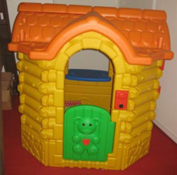 China Plastic Playground Plastic Playground Happy Bear House, Cartoon Toy House, Kids Play House for sale