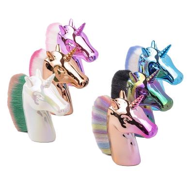 China Blush Brush 2022 Valentine's Day New Style Simple Multifunctional Colorful Horse Blush Makeup Brush Gift for sale