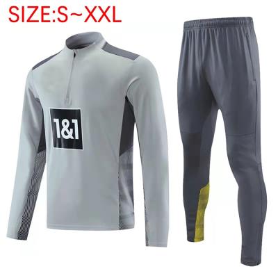 China Breathable Custom Club Set With Logo Jogging Wear Mens Tracksuit for sale