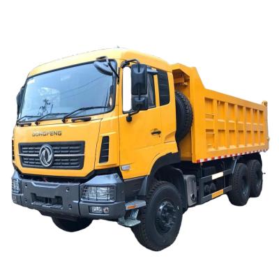 中国 Dongfeng DFD3120G8 4x4 30T 4 - 6L Left Hand Drive Tipper Dump Truck 販売のため