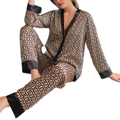 China OEM Designer Luxury Letter Print QUICK DRY Custom Sleepwear Silk Like Plus Size Designer Home Pajamas XXL Clothes for sale