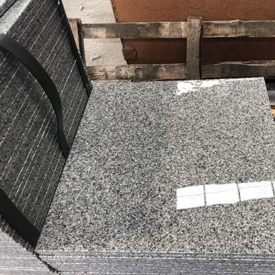 China Modern natural stone building materials polished large granite blocks granite stone for interior and exterior wall for sale