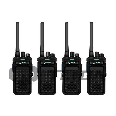 China Waterproof Handheld Wireless Walkie Talkie POC 4g Two Way Radio Walkie Talkie 200KM 500KM Flashlight Function TLIDA M30 for sale