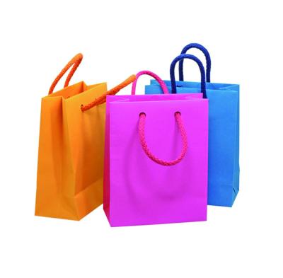 China Recyclable Customize Design Art Paper Shopping Bag Shoes /Clothes/Underwear/Socks/Gift Packaging Bags for sale