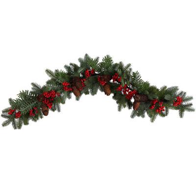 China Durable 40 inch Pines, Red Berries and Pine Cones Artificial Christmas Wreath for sale