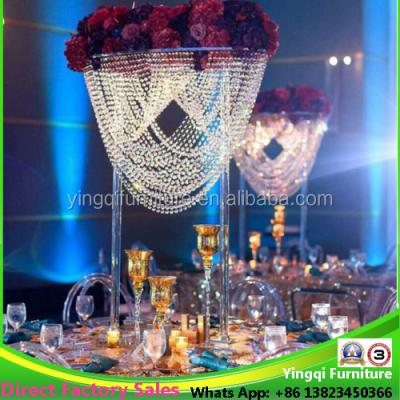 China Chromed golen/Silver/White Luxury Crystal Acrylic Beaded Wedding Table Flower Stand for sale