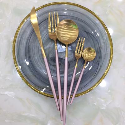 China Sustainable Luxury Gold Plated Flatware Set Stainless Steel Cutlery for sale