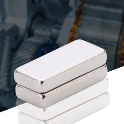 China Super Strong Size N35-N52 Custom Neodymium Magnet Galvanized Square Ndfeb Magnet for sale