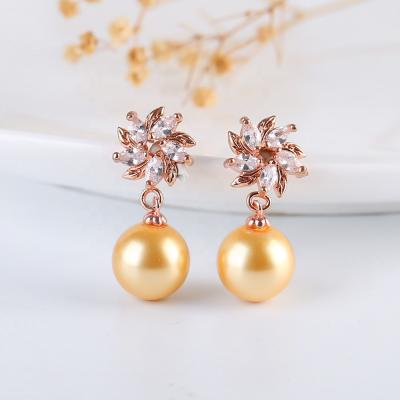 China TRENDY Pearl Earrings 18K Gold Gold Plated Inlaid Shell Pearls Fashionable Women Earrings Bead Earrings for sale