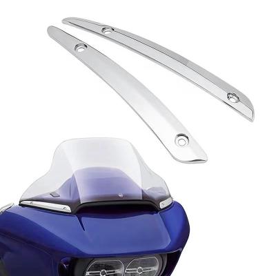 China Aluminum Alloy Motorcycle Windshield Windshield Chrome Side Trim For Harley Double-Lamp Gliding 2015-2021 for sale