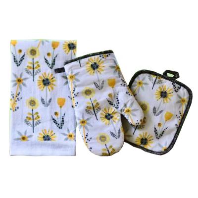 China Printed Heat Resistant Set Cooking Gloves Custom Made Amazon Cotton Oven Mitt Pot Holder Towel for sale