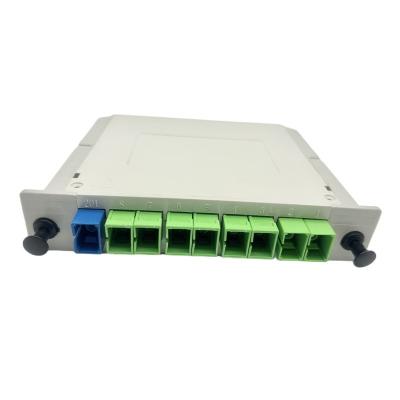 Китай 1x8 Fiber Splitter PLC Box 1 8 SC/APC Программируемый контроллер FTTH 1x8 Box PLC Splitter продается