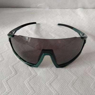 China Sports Sunglasses Polarized Sports Sunglasses Cycling Sun Glasses for Men Women  Running Baseball Golf Driving for sale