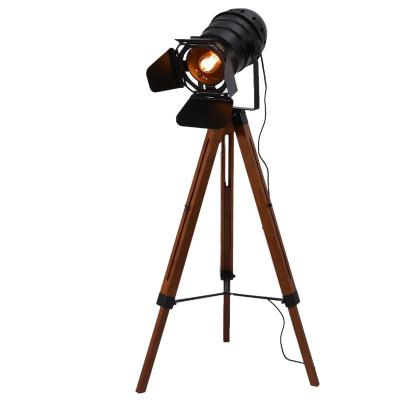 China Industrial Iwork Lighting Natural Wood Tripod Attic Vintage Spotlight Black Wood Position Lamp Head Floor Lamp For Living Room for sale