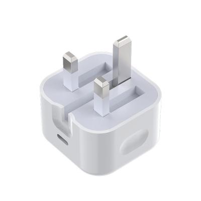 China Conveient Plug Wall Charger Factory Price Mobile Phone Adapter UK Fast Super Fast UK Palladium 20W For iPhone Xs Xr 8 Plus 11 12 13 14 Charger for sale