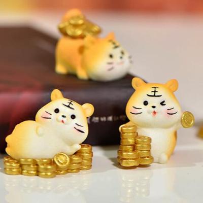 China 2022 Golden Cute Chinese Animal Europe Souvenir New Year Symbol Tiger Mini Figurines for sale