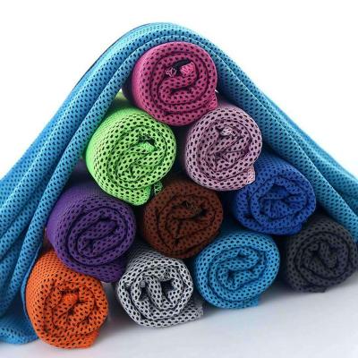 China Wholesale Disposable Microfiber Sports Towel Gym Towel With Zipper Pocket for sale