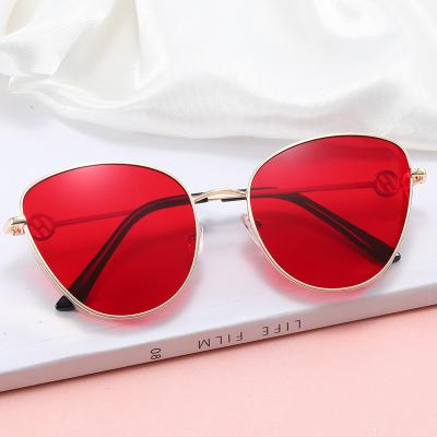 China Custom Classic Women Polarized Fashion Sunglasses Comfort Fashion Logo Men Sun Glasses for sale