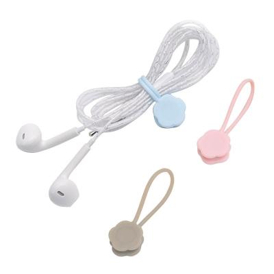 China Soft Silicone Dust-Repellent Gift Set Reusable Household Rope Keeper Holder Silicone Cable Magnetic Twist Ties Wire Organizer Cable Clips for sale