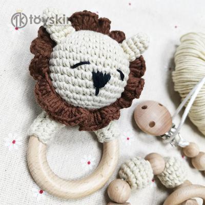 China TK Amigurumi Crochet Baby Gifts Handmade Beech Wood Ring Funny Teethers With Animals Ratchet Baby Lion Gifts For New Born for sale