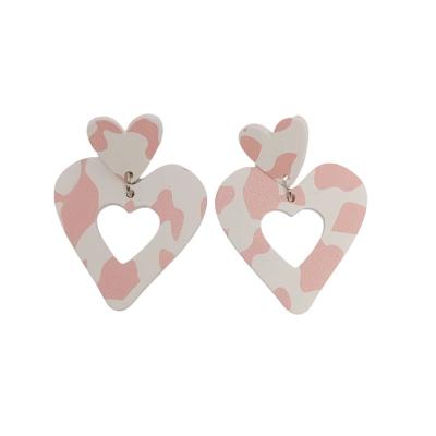 China BOHEMIA fashion pink heart cow acrylic pattern printed earrings summer love women earrings for sale