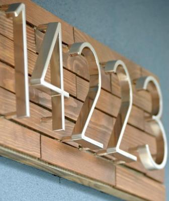 China Custom Decorative Farmhouse Structure Metal Buildings Art Hotel House Number Attractive Door Number for sale