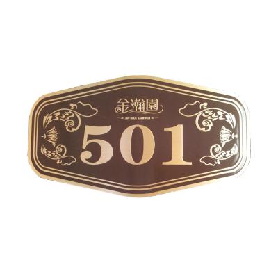 China Retro Decoration Small White Brushed Vintage Etching Plated Metal Signs Logo Nameplate For Plaques for sale