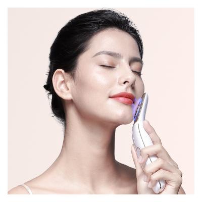 China 2022 Hot Cold Beauty Device Rejuvenation Anti-puffiness Product Hot And Cool Facial Skin Massager For Skin Care for sale