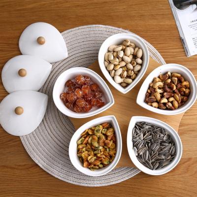 China Viable Flower Ceramic Snack Dish With Bamboo Dish Plate Tableware Wholesale China For Party And Home Gathering for sale