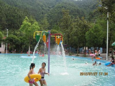 China Children Aqua Park Equipment Funny Tipping Bucket for Public Swimming Pool for sale