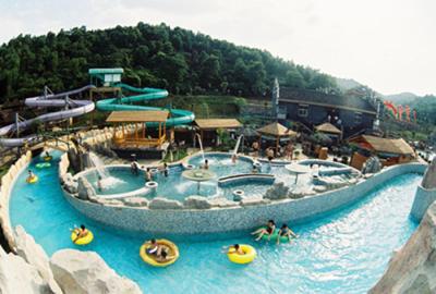 Chine Le parc aquatique paresseux de rivière d'équipement de sport aquatique pour des enfants pulvérisent/vagues/détendent à vendre