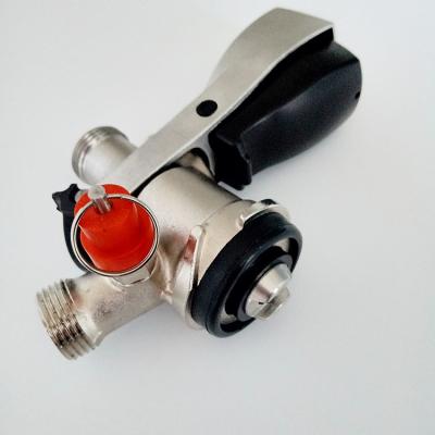 China Sustainable Wholesale Home Brew Brass D Type Barrel Coupler With Relief Valve for sale